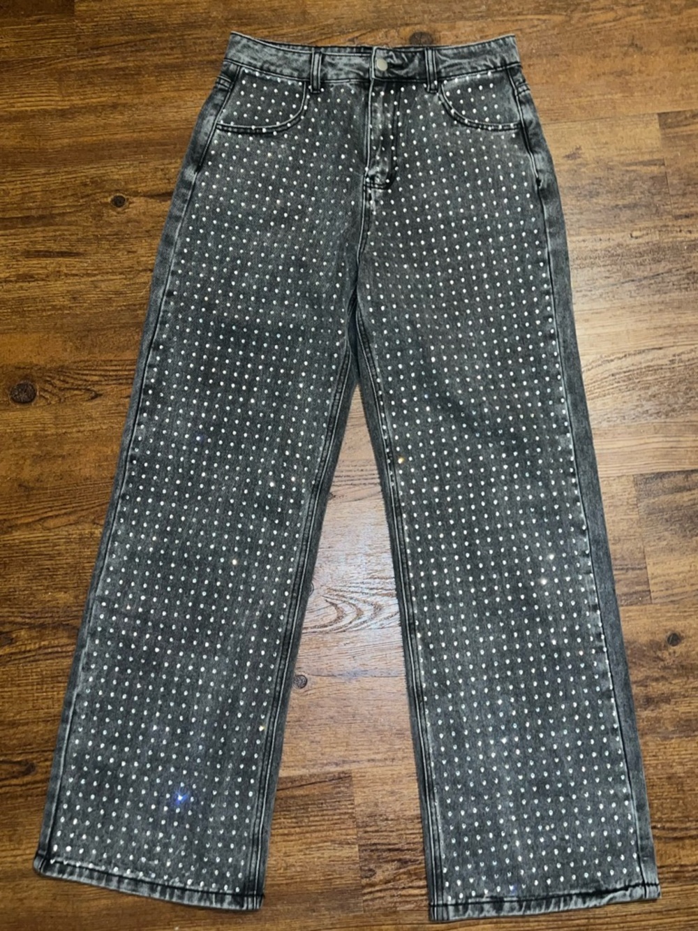 PrettyLittleThing Gray Washed High Rise Diamante Front Straight Leg Jeans Size 4 - Picture 2 of 9